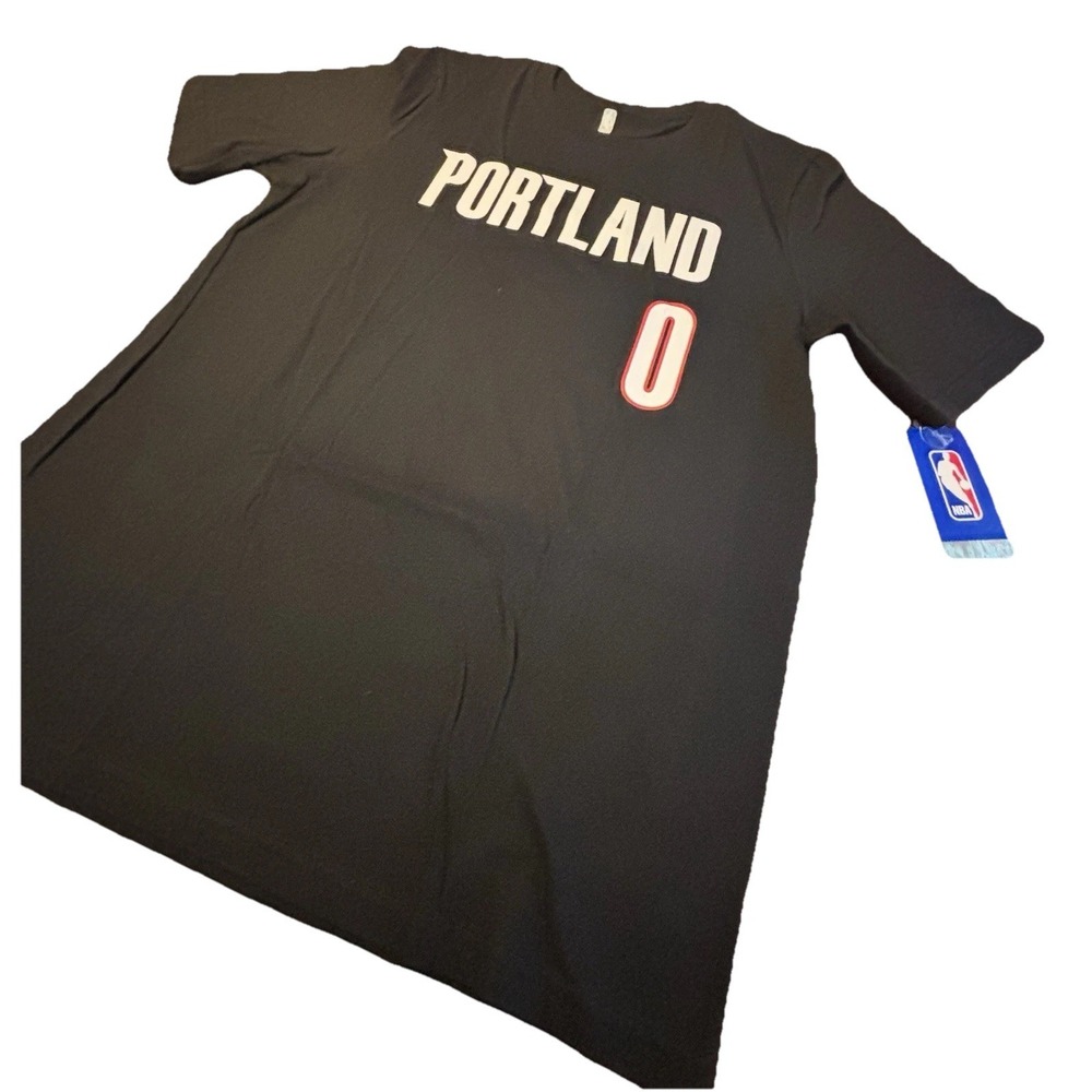 Boys Youth Portland Trail Blazers Damian Lillard Jersey Shirt Size XL 18/20 BNWT - Picture 6 of 6